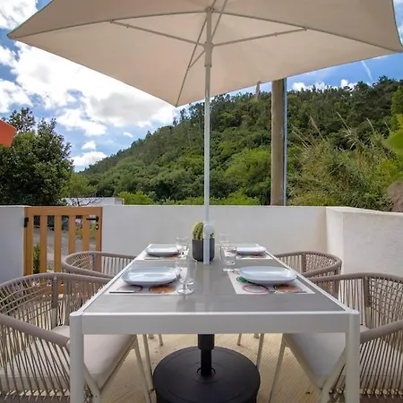 Oasis Piscine A 7min Ericeira Apartment *